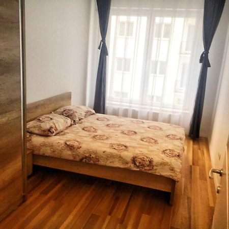 Sunflower Apartments Priştine Dış mekan fotoğraf