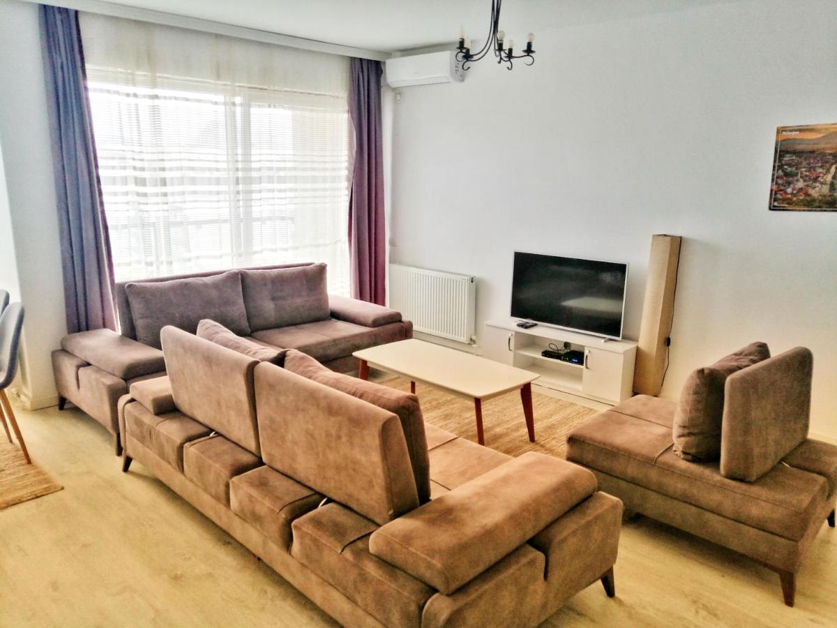 Sunflower Apartments Priştine Dış mekan fotoğraf