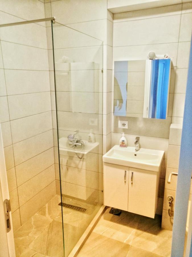 Sunflower Apartments Priştine Dış mekan fotoğraf