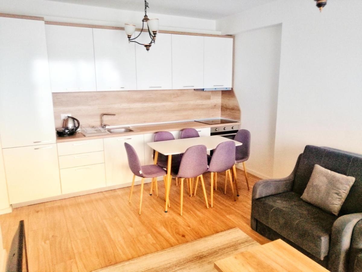 Sunflower Apartments Priştine Oda fotoğraf