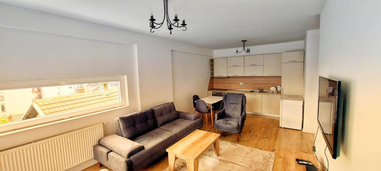 Sunflower Apartments Priştine Dış mekan fotoğraf