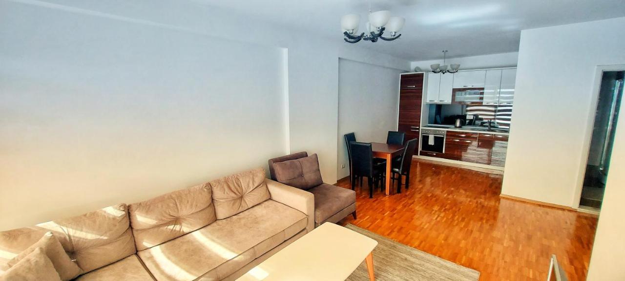 Sunflower Apartments Priştine Dış mekan fotoğraf