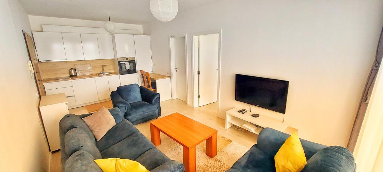 Sunflower Apartments Priştine Dış mekan fotoğraf