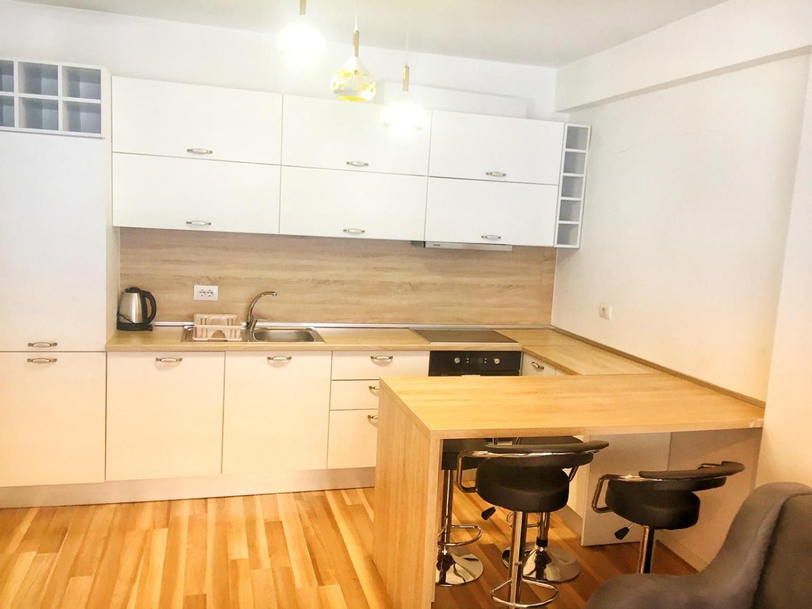 Sunflower Apartments Priştine Dış mekan fotoğraf